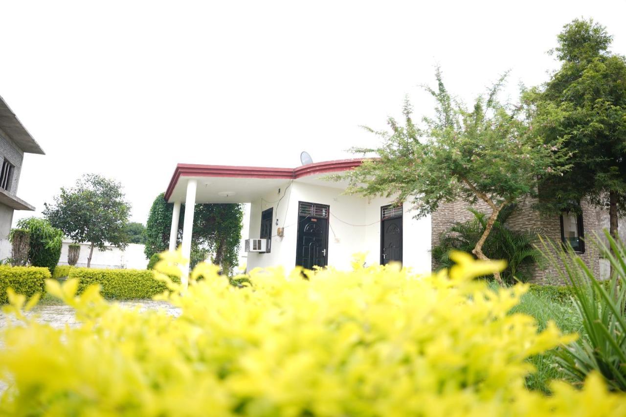 Farm Green View Resort Orchha Exterior foto